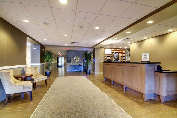 Hampton Inn & Suites Milwaukee West