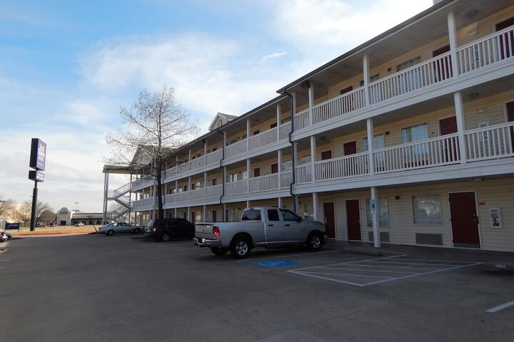 Hotel 4 of 19