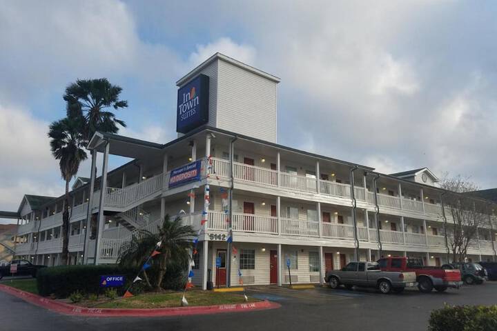 Hotel 2 of 15