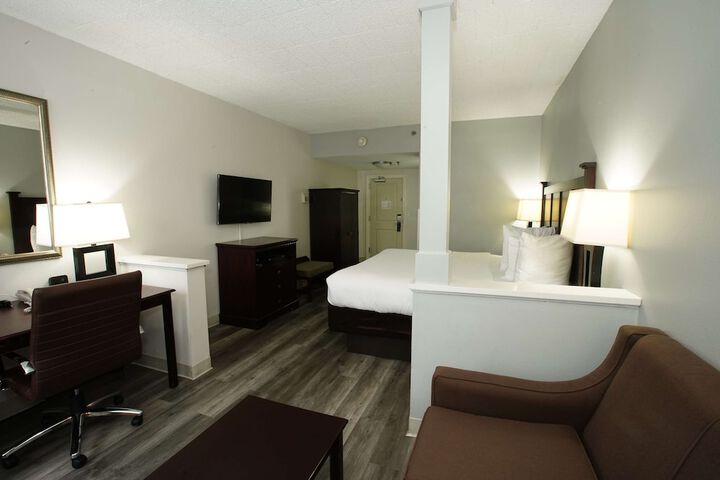 Room 28 of 51