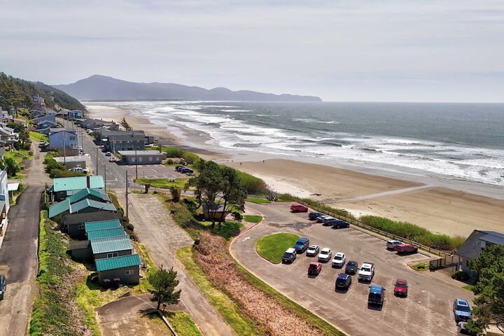 Oceanside Ocean Front Cabins