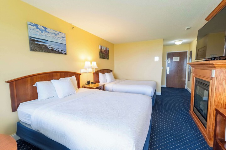 Room 53 of 199