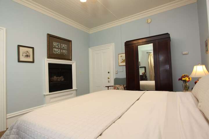 Room 46 of 113