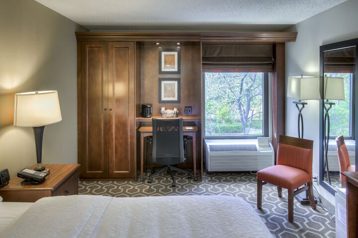 Room 48 of 66
