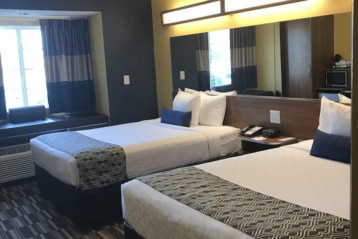 Microtel Inn & Suites by Wyndham Columbus / Near Fort Benning