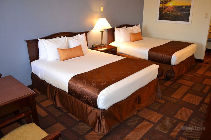 Days Inn & Suites by Wyndham Lodi