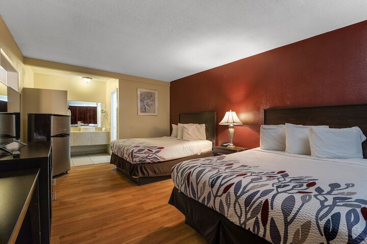 Room 16 of 30