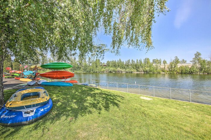 Waterfront Sandpoint Vacation Rental: Lake Access!