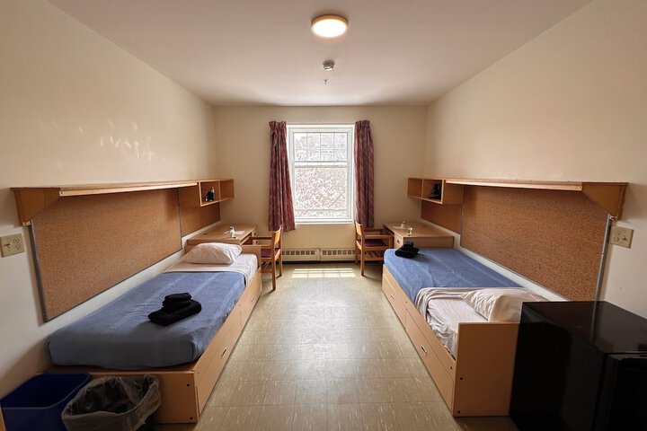 Room 10 of 31