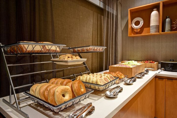 Breakfast/Coffee Service 43 of 44