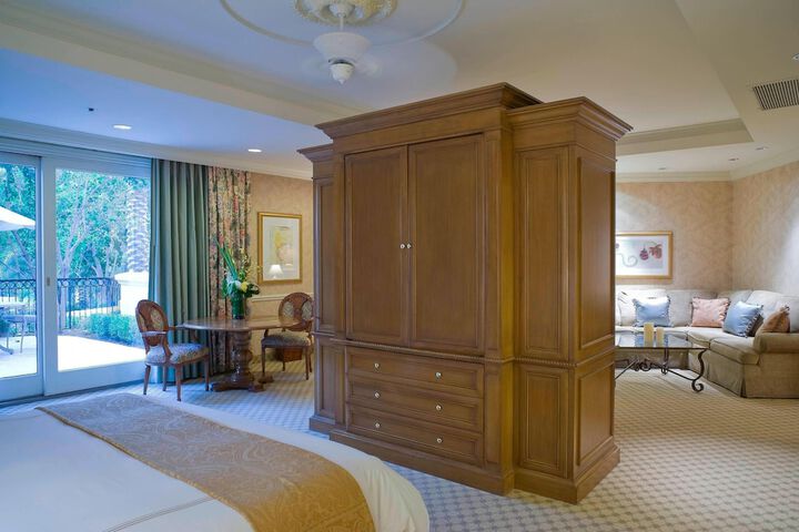 Room 110 of 266