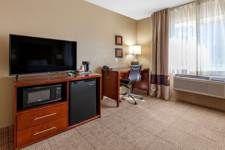 Room 11 of 35