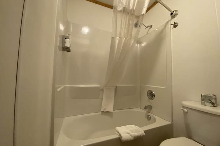 Room 41 of 49
