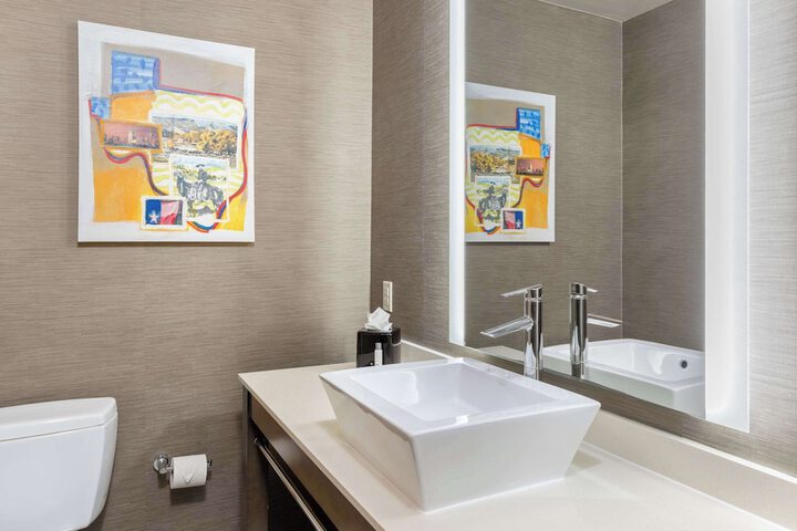 Cambria Hotel Plano Frisco