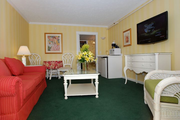 Lilac Tree Suites
