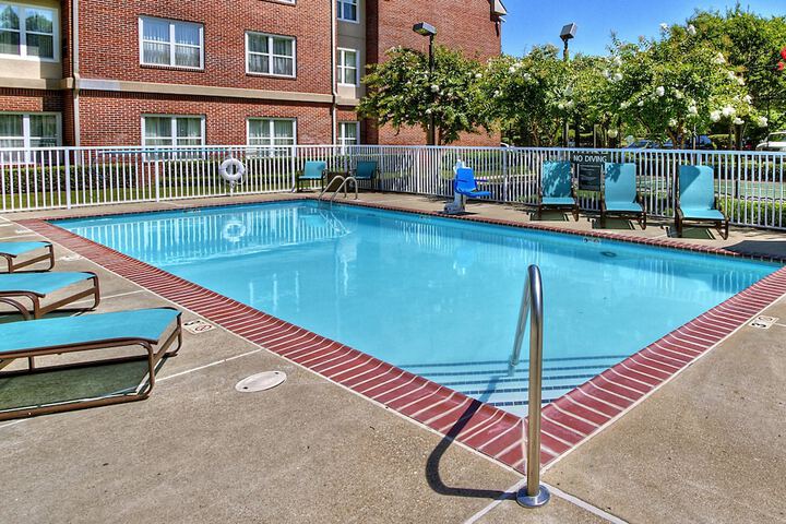 Pool 2 of 18
