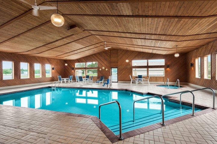 Pool 7 of 36