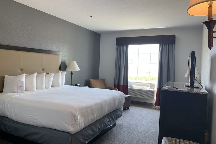 Room 64 of 90