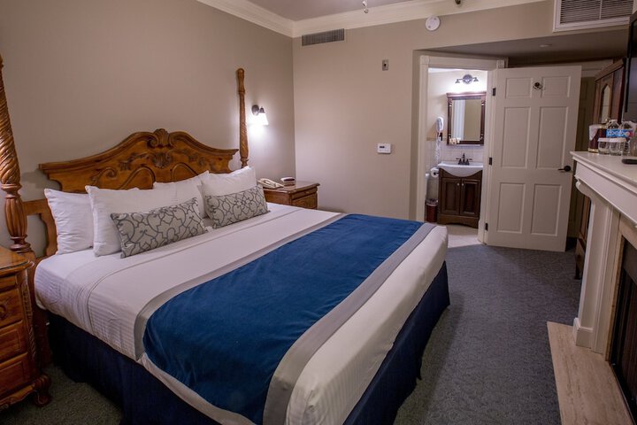 Room 48 of 118