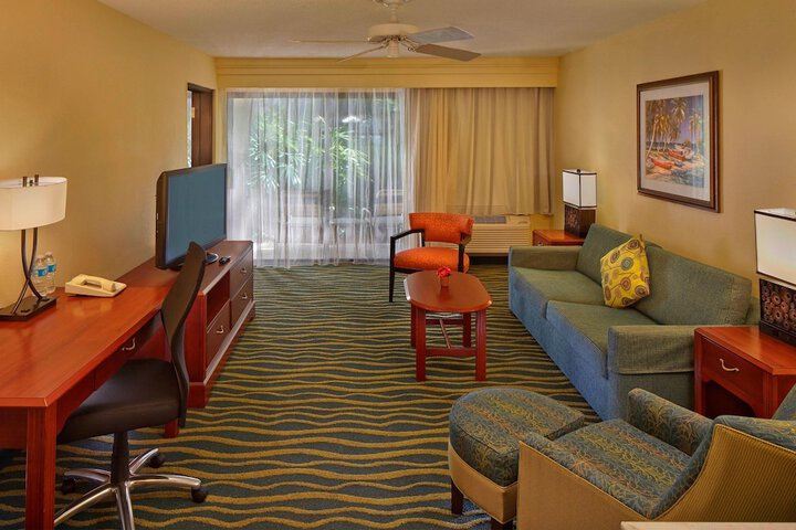 Room 22 of 34