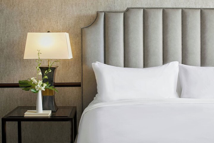 Renaissance Mobile Riverview Plaza Hotel
