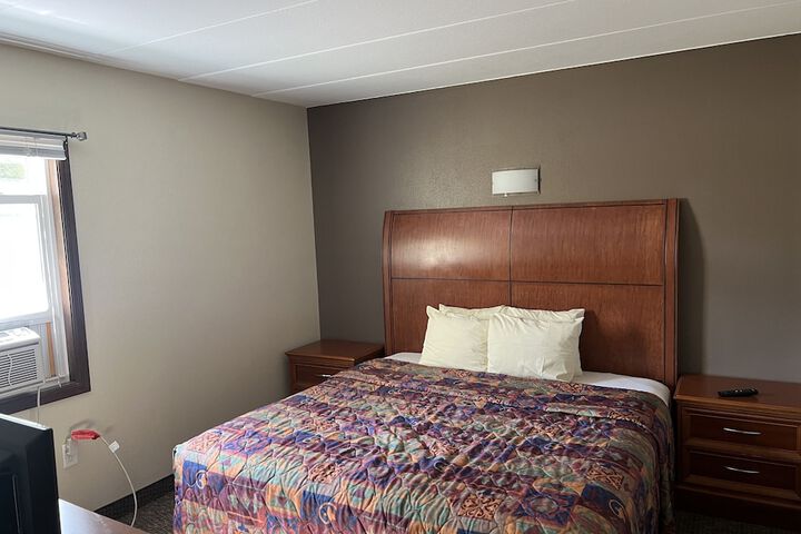 Room 231 of 443