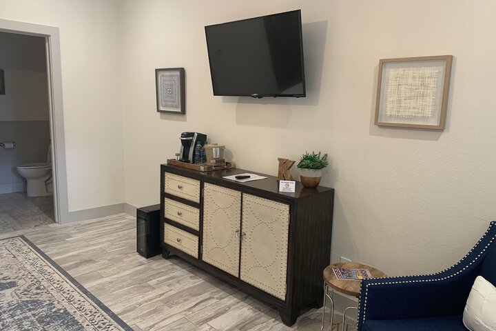 Room 108 of 361
