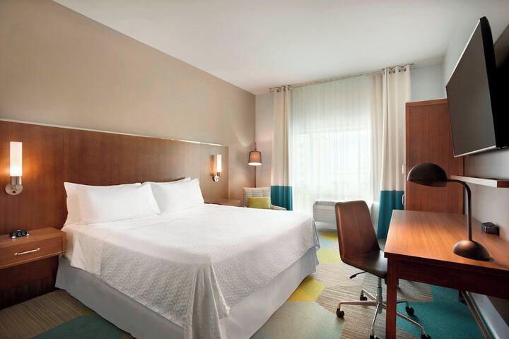 Room 17 of 30