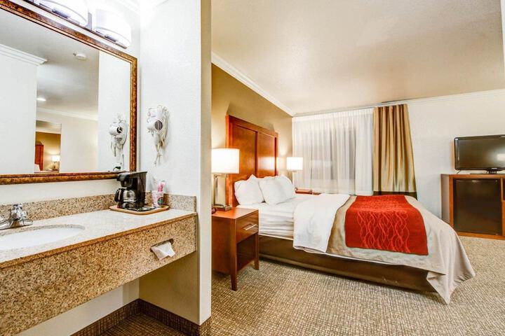 Comfort Inn Fontana