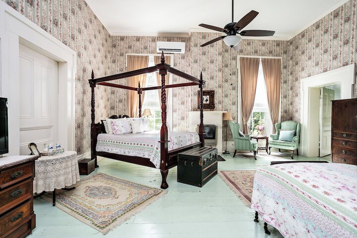 Room 55 of 80