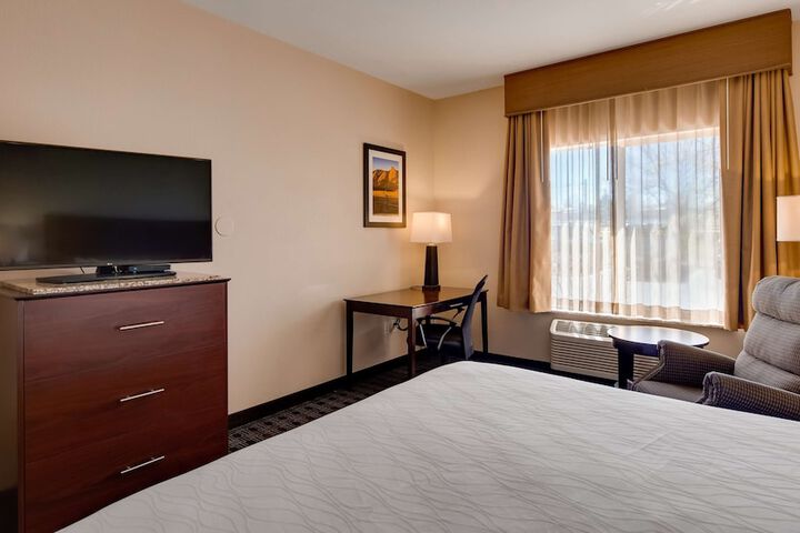Room 12 of 50