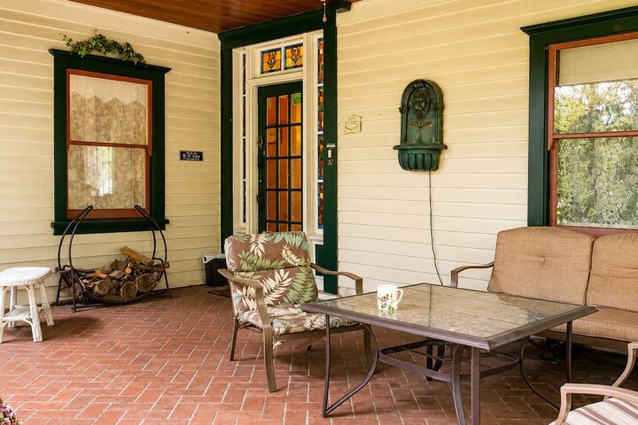 Glen Morey Country House B & B Inn