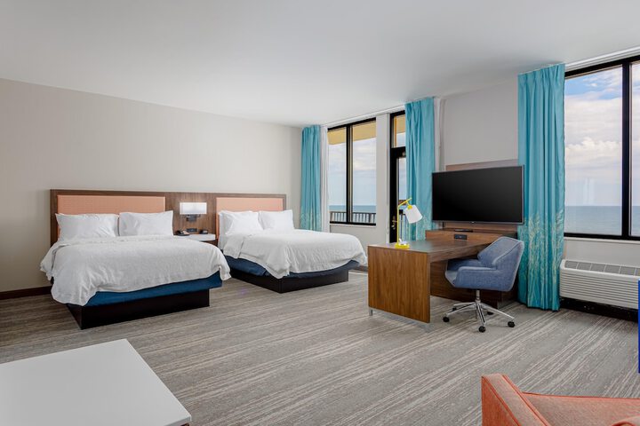 Hampton Inn & Suites Orange Beach / Gulf Front