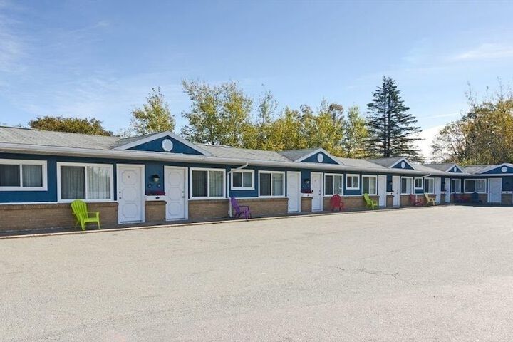 Coastal Inn Kingfisher