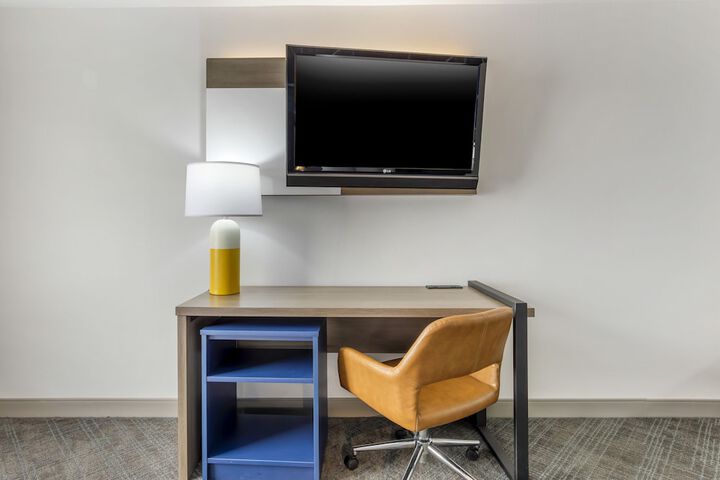Room 18 of 26