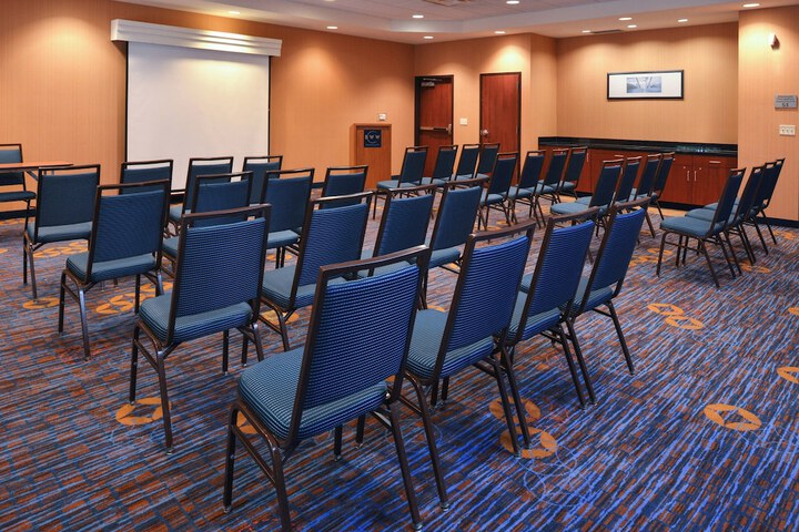 Courtyard by Marriott Pittsburgh Monroeville