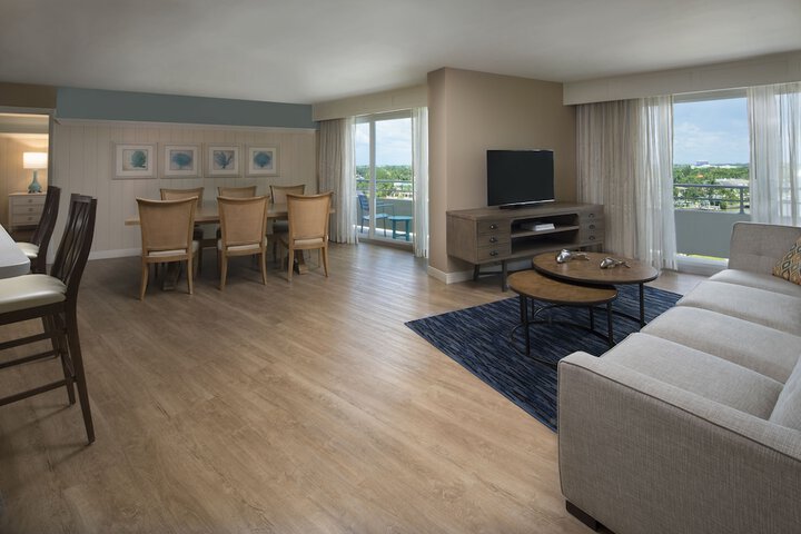 Edgewater Beach Hotel