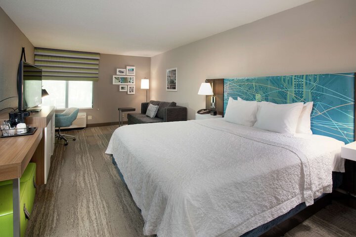Room 32 of 45