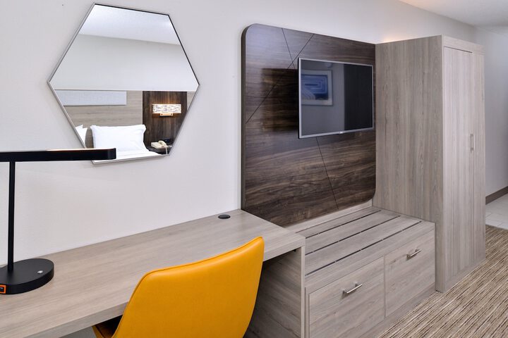 Room 14 of 41