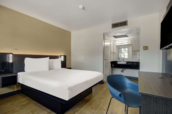 Motel 6 Lompoc CA