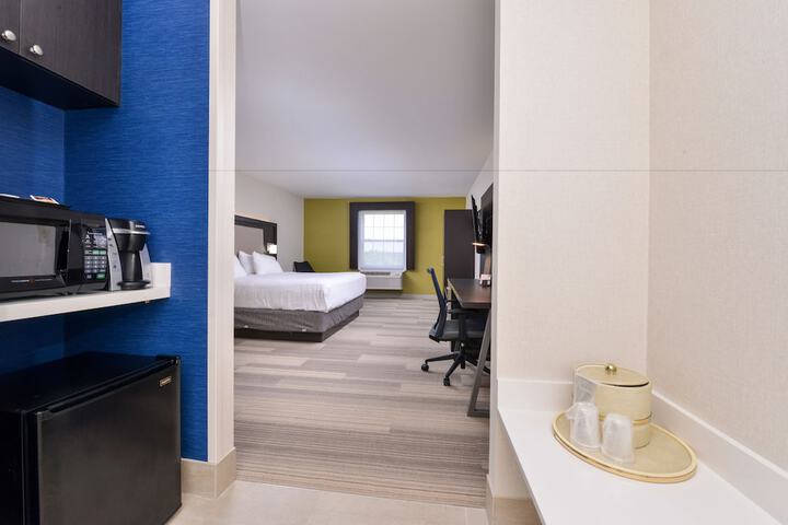 Room 42 of 55