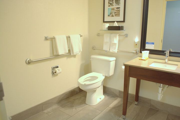 Room 12 of 24