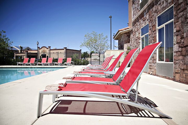 Sundeck 80 of 85