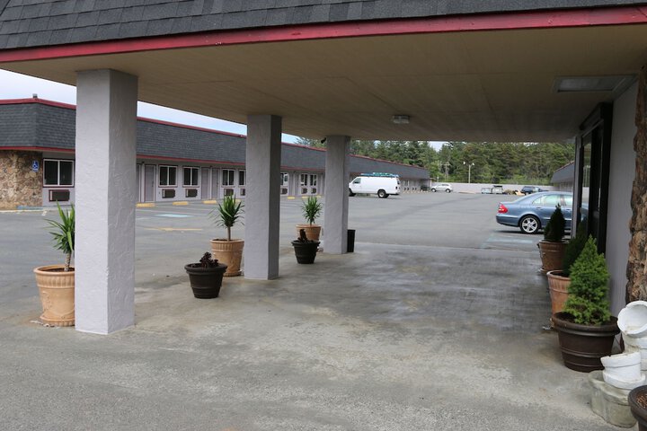 Westward Inn