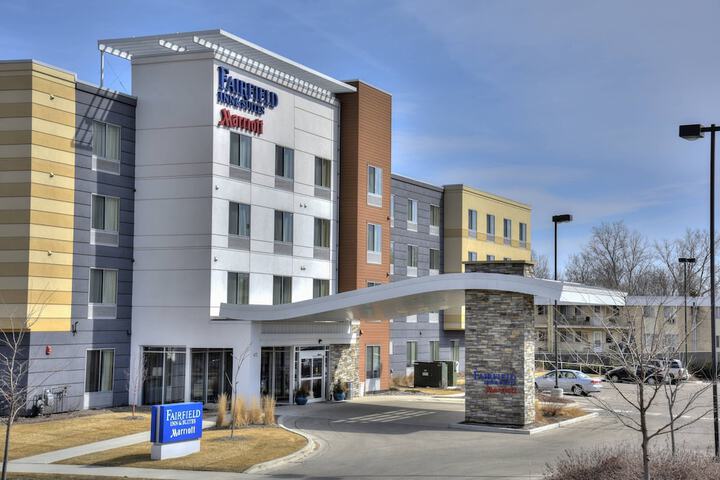 Fairfield Inn & Suites Rochester Mayo Clinic Area / St. Marys