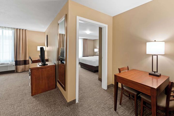 Room 20 of 66