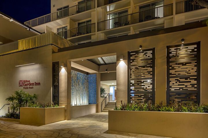 Hotel 3 of 98