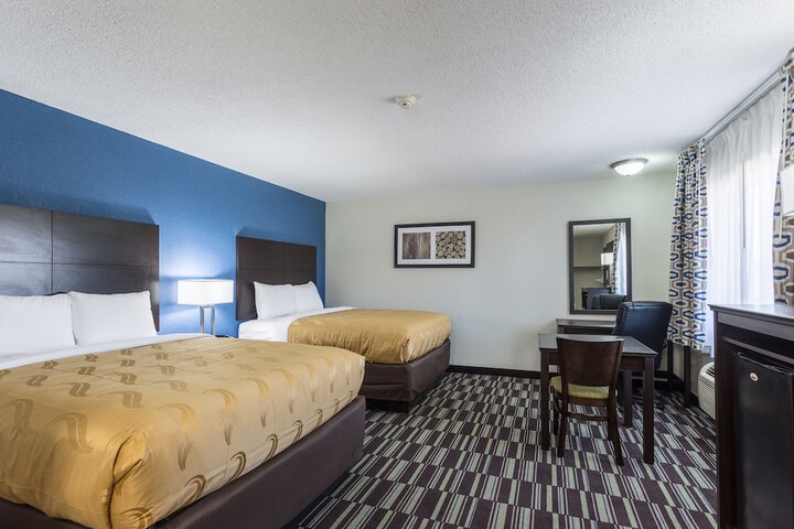 Quality Inn Farmington