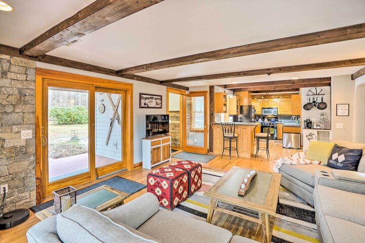 Berkshires Getaway 1 Mi Skiing & Hiking!
