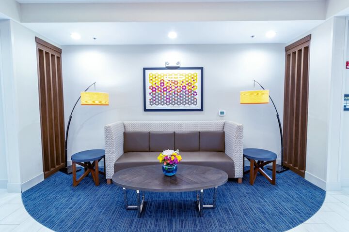 Hotel Interior 8 of 42
